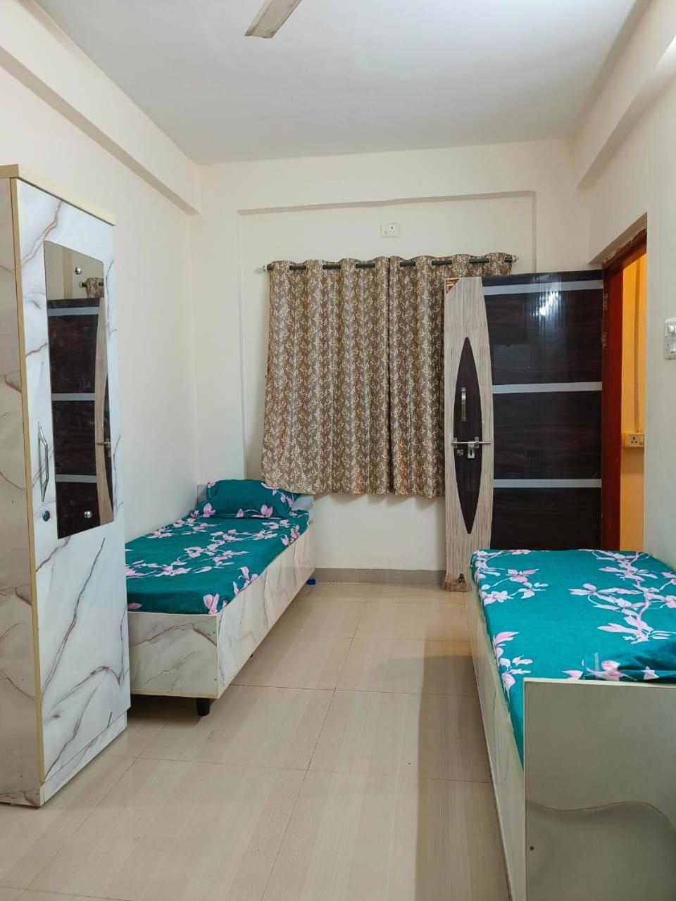 Albergue Modern Pg Pune Exterior foto